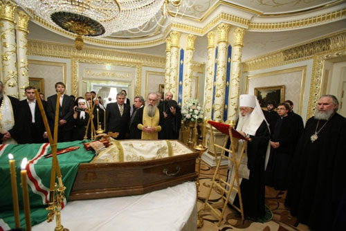 О непонятном и неразъясненном при похоронах Святейшего Патриарха Алексия II