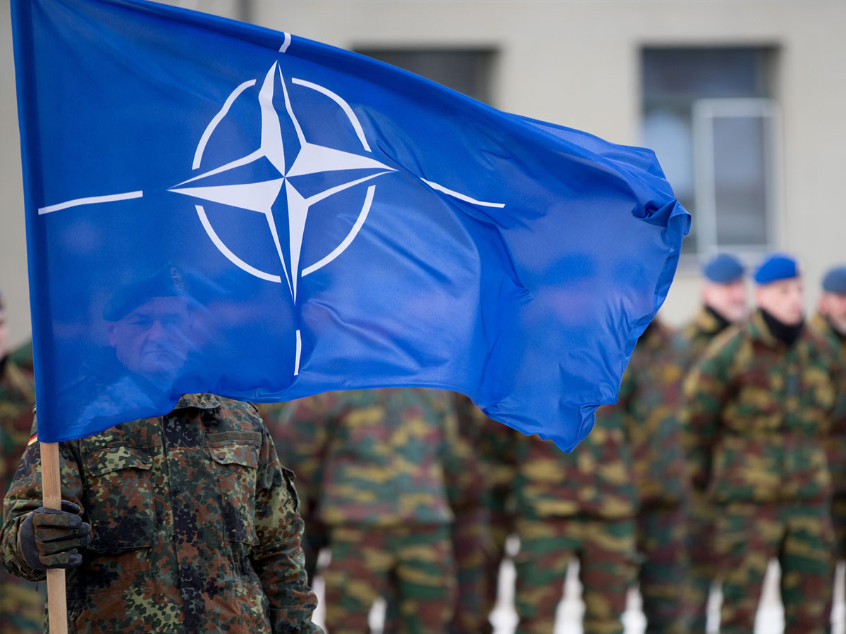 Латвия призвала ЕС и НАТО объяснить Москве «последствия эскалации»