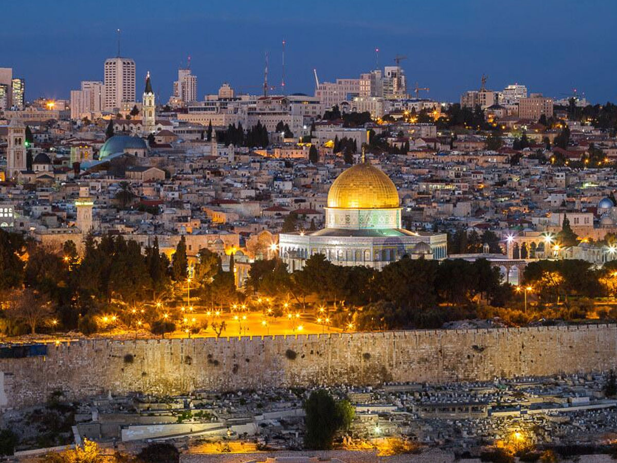 В Иерусалиме.“Святой земли”